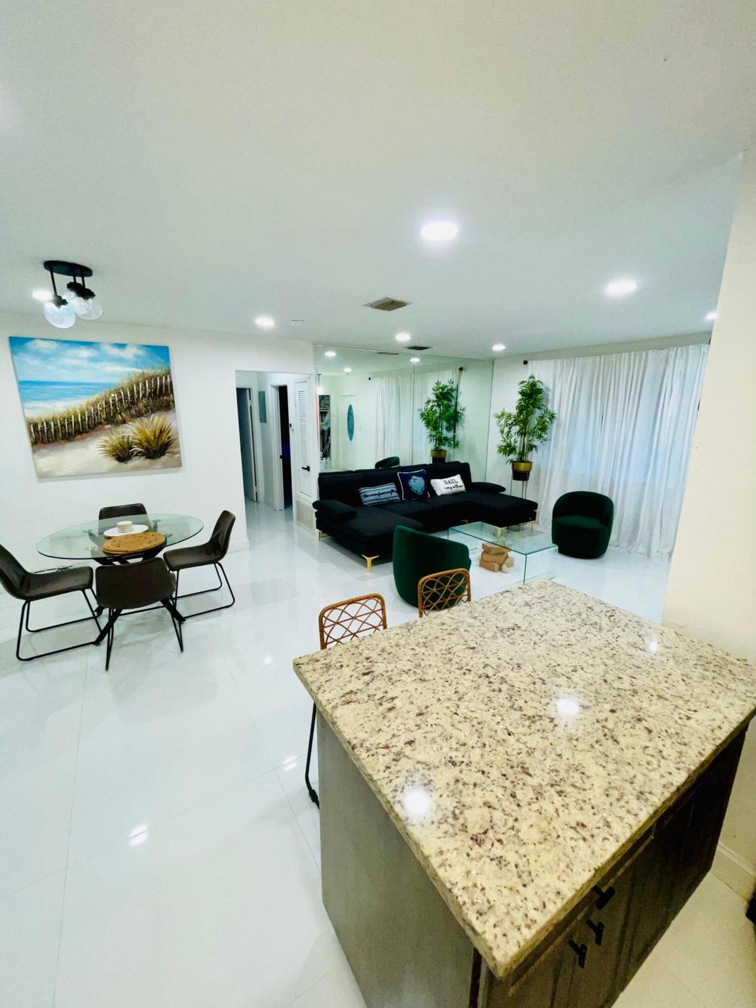 Cozy Comfy House Villa Pembroke Pines Eksteriør bilde
